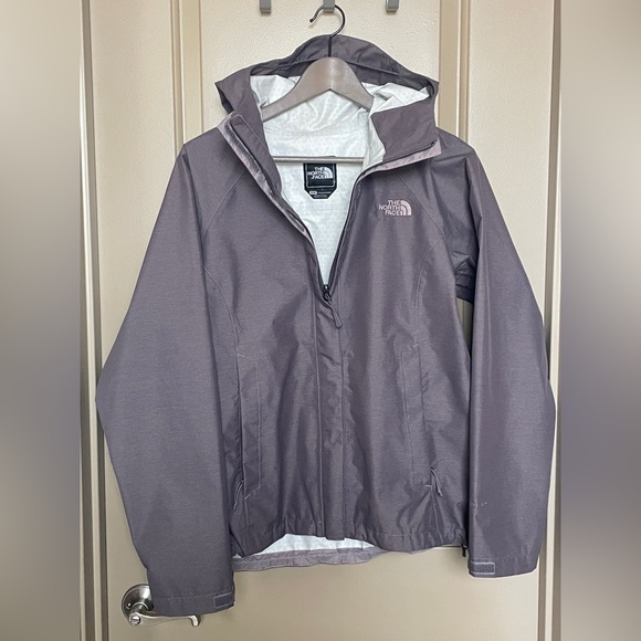 The North Face Women’s Jacket - Picture 1 of 12